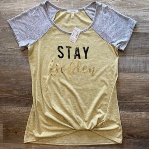 NWT Maurices knot hem top Small